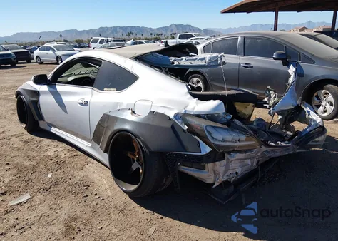 2010 Hyundai Genesis 3.8 Track from USA, damaged, VIN KMHHU6KHXAU021442